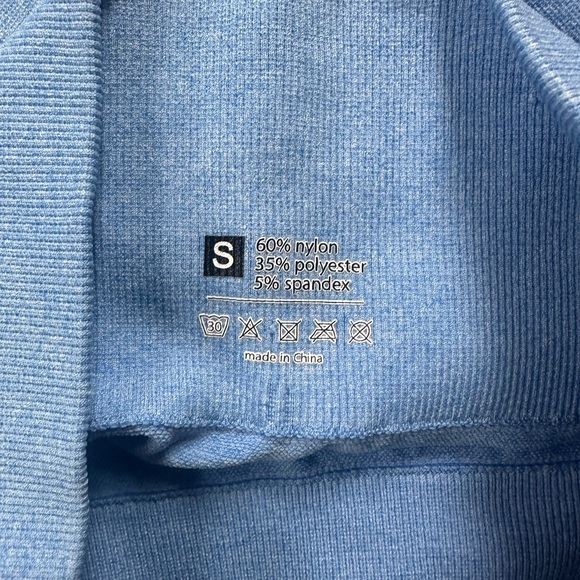 Amazon matching biker shorts and sports bra set - Picture 3 of 4